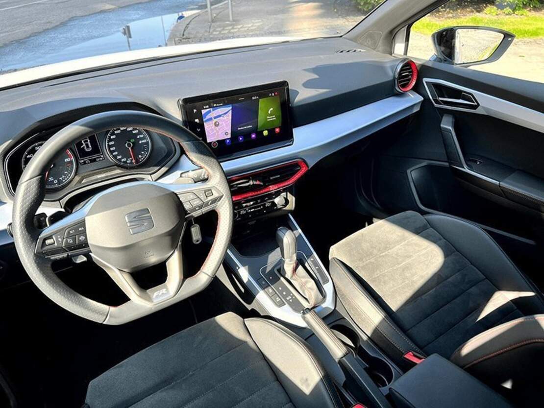 Car rental Seat Arona in Prague