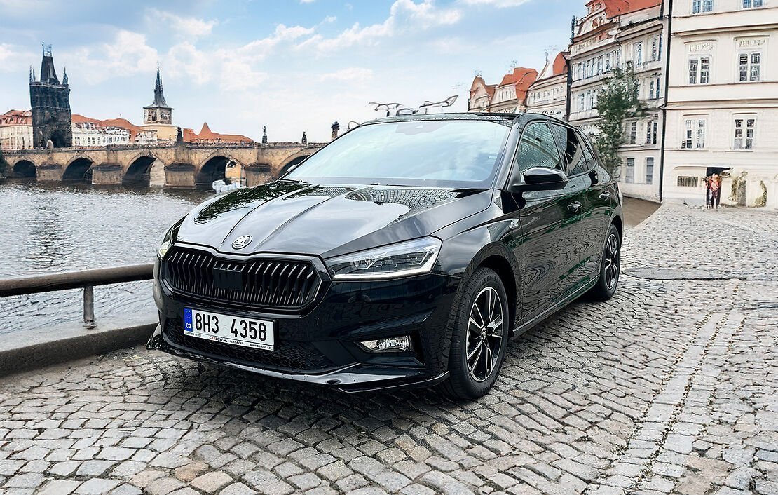Car rental Škoda Fabia AT in Prague