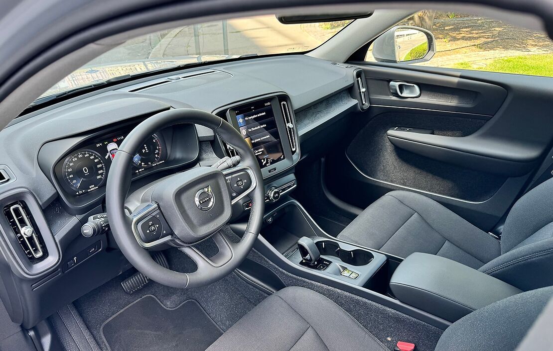 Аренда Volvo XC40 в Праге