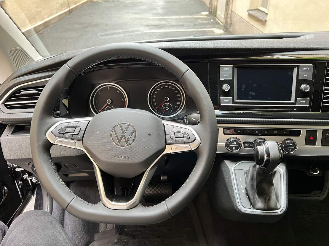 Car rental VW Multivan in Prague