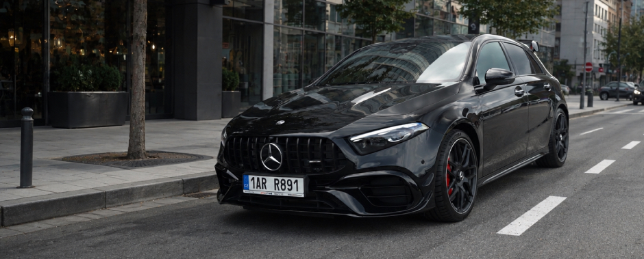 Mercedes A45S AMG